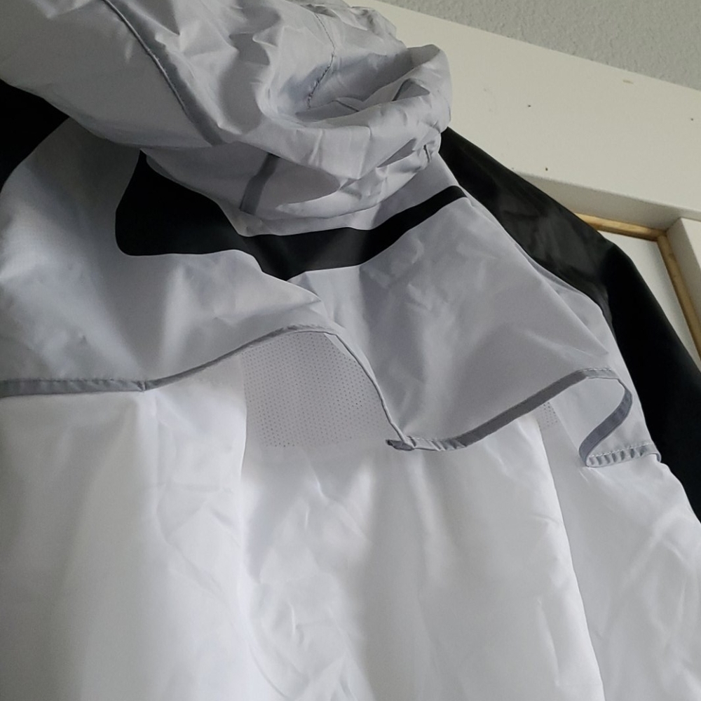 Nike windbreaker - Picture 8 of 11
